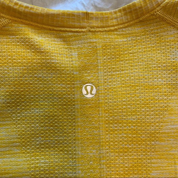 Swiftly Tech Lululemon Tee - Picture 3 of 5